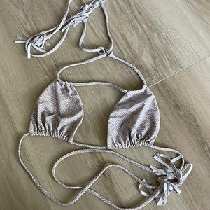 Acacia swimwear keyhole top